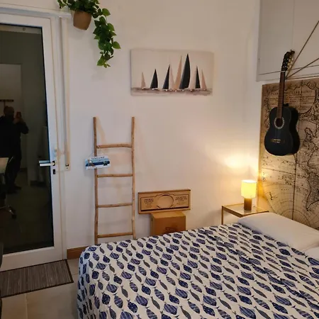 Il Mezzo Marinaio Bed & Breakfast 3*